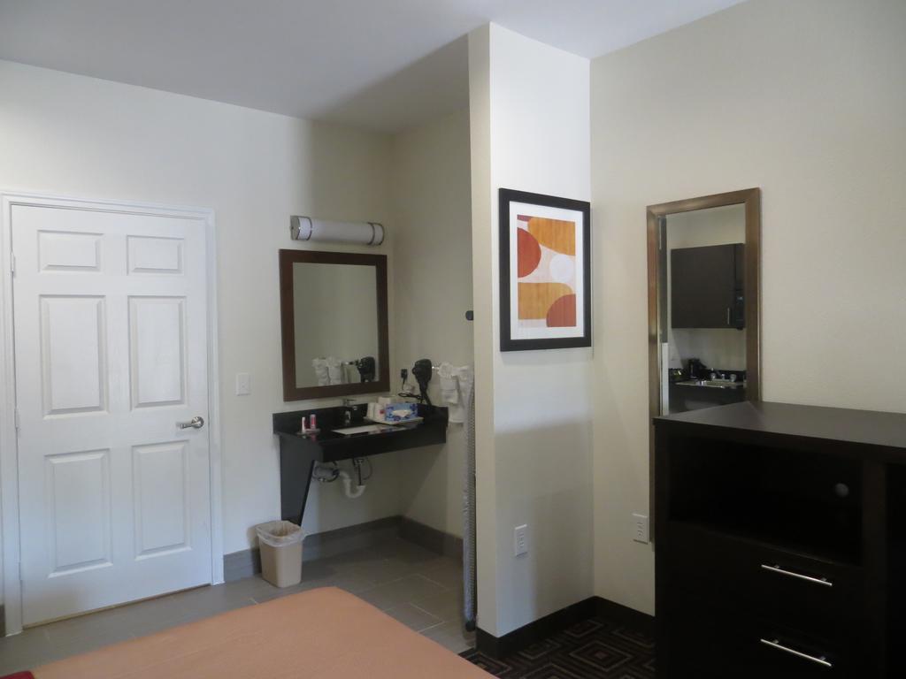 Econo Lodge Inn & Suites Houston Nw-Cy-Fair Jersey Village Zewnętrze zdjęcie