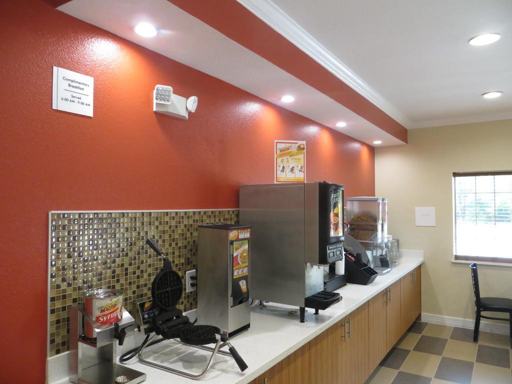 Econo Lodge Inn & Suites Houston Nw-Cy-Fair Jersey Village Zewnętrze zdjęcie